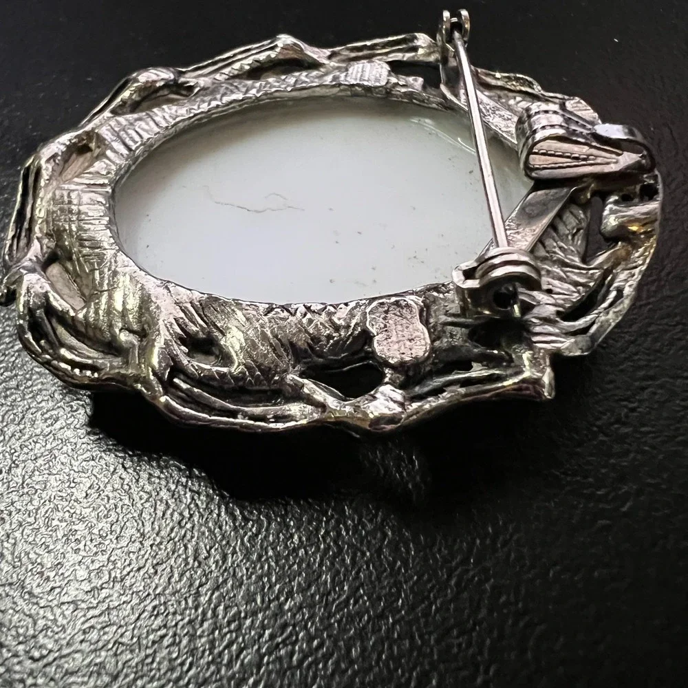 Estate vintage hand